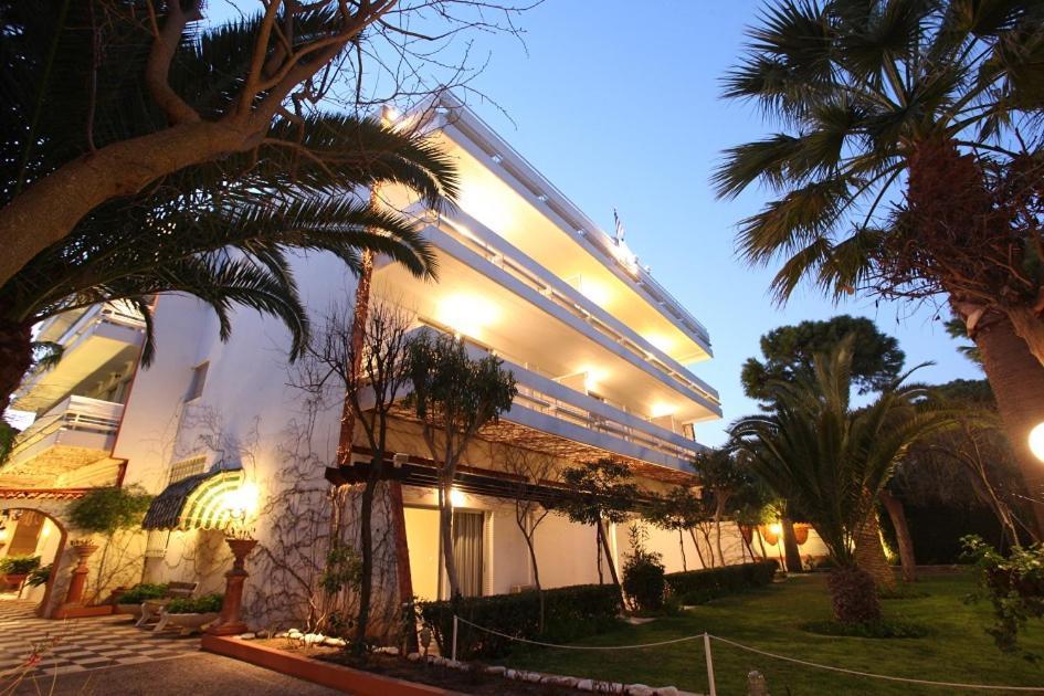 Ballos Apartments Néa Mákri Екстериор снимка