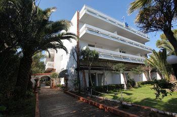 Ballos Apartments Néa Mákri Екстериор снимка